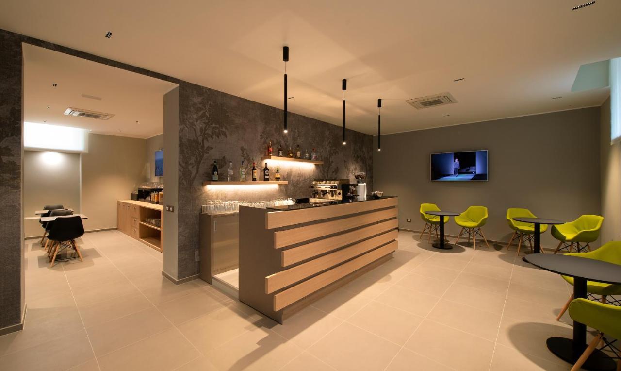 Hotel H21 Milano Exterior foto